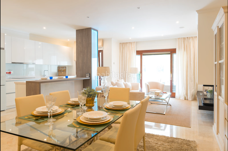 Foto 0de37e26-9b8d-4d0c-99e9-f663eccbd9f2. Location appartement dans urbanización monte paraíso 31 dans Marbella