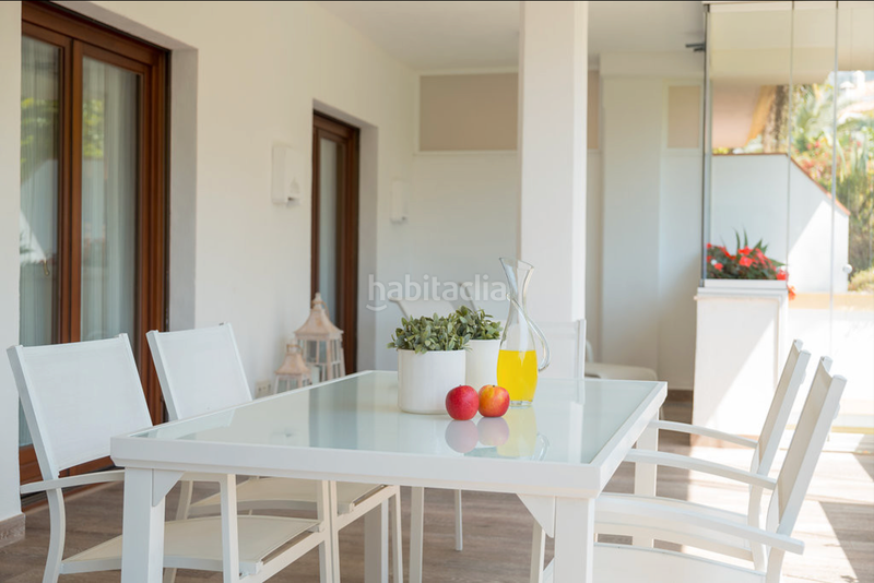 Foto 4ab5636d-7109-4e70-a651-b77e541da16d. Location appartement dans urbanización monte paraíso 31 dans Marbella