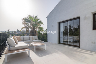 Apartamento en Los Naranjos. Piso recien reformado en las cascadas, marbella