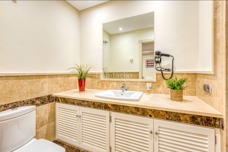 Foto 0566e8c2-f3c8-4272-85ae-baa00588c686. Apartment with parking pool in puerto de Estepona Estepona