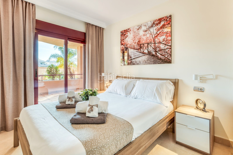 Foto 520e63d3-fef5-4d97-b1e6-806757f6657f. Apartment with parking pool in puerto de Estepona Estepona