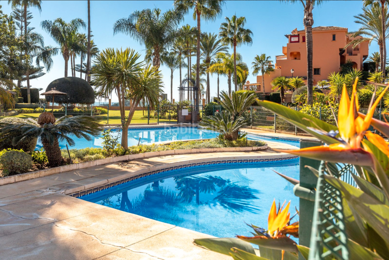 Foto c0d394d2-0cc5-4ad0-9e2a-9060b0c90f59. Apartment with parking pool in puerto de Estepona Estepona