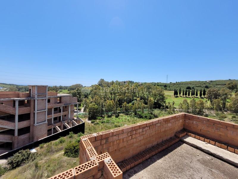 Foto ba6e9e46-9fbe-4540-b043-417c57c794f7. Terreny residencial a Estepona golf Estepona
