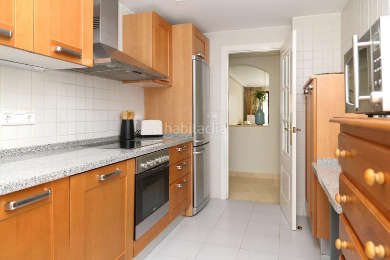 Foto 6e39280a-1af6-48f3-825f-df94bc08b5ca. Piccolo appartamento con piscina in los arqueros - puerto del almendro Benahavís