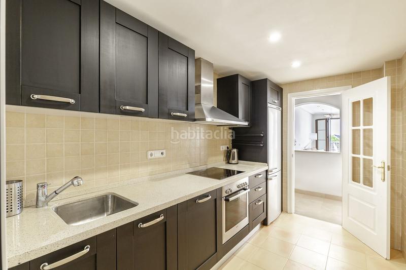 Foto 048d3e73-acbf-44e4-8a63-2b58cf515594. Piccolo appartamento con piscina in los arqueros - puerto del almendro Benahavís