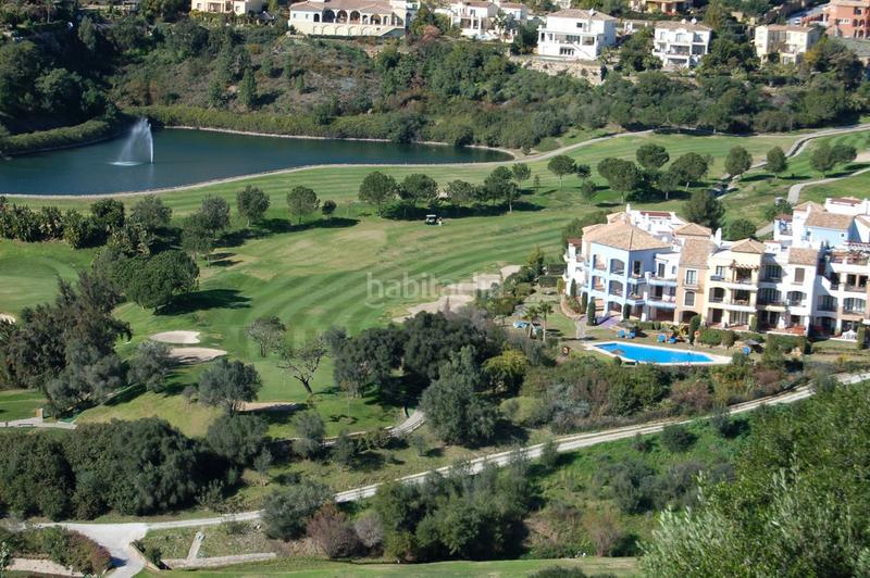 Foto 4d4faefb-4b38-47ec-9482-534c64df1aa5. Piccolo appartamento con piscina in los arqueros - puerto del almendro Benahavís