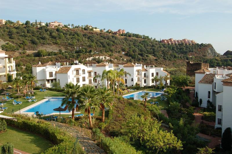 Foto 642f06d6-12db-4ff7-9242-0d20e1c7e9cd. Piccolo appartamento con piscina in los arqueros - puerto del almendro Benahavís