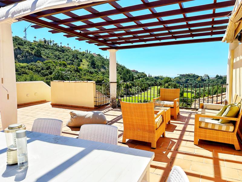 Foto 8c5246cf-5825-49d8-9ada-ccc53602a261. Duplex avec piscine dans los arqueros - puerto del almendro Benahavís