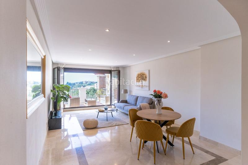 Foto c9fb674c-9255-4b6e-8d53-8282f8965e6b. Duplex avec piscine dans los arqueros - puerto del almendro Benahavís