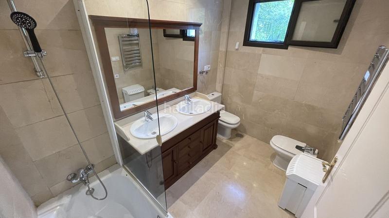 Foto d146d75c-26f0-494c-9826-19efc0d1cf85. Appartement in urbanizacion torre esteril 4 in los arqueros - puerto del almendro Benahavís