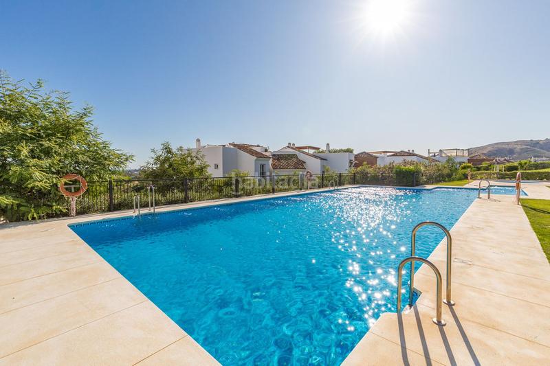 Foto 6f426f06-f850-4d29-a8eb-07e20ebe9f9a. Appartement mit pool in los arqueros - puerto del almendro Benahavís