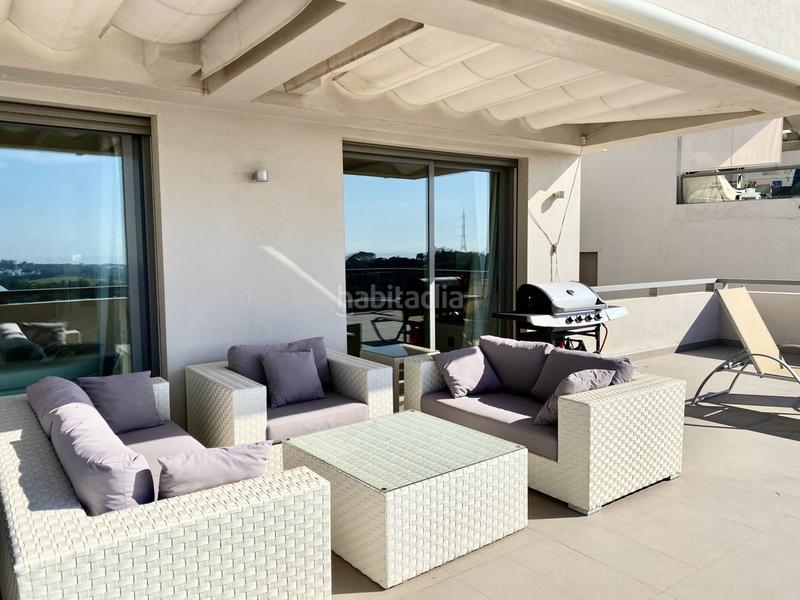 Foto 008c0b02-99b8-4fa9-a665-bb2258ba61a0. Apartament amb piscina a los arqueros - puerto del almendro Benahavís