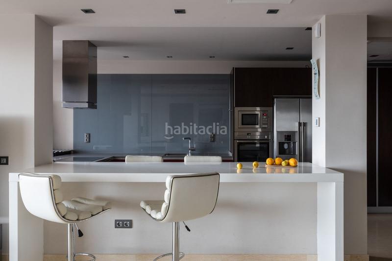 Foto 350838eb-82fa-4690-9640-648e0cbd22cd. Apartament amb piscina a los arqueros - puerto del almendro Benahavís