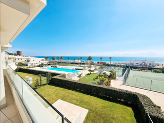 Lloguer Apartament a N/a. Piso nuevo en urbanizacion velaya, estepona