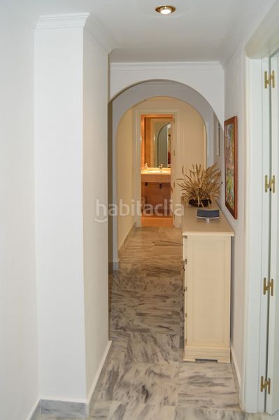 Foto 210d7f9f-0979-46e9-b71b-294cd50bee94. Apartament amb piscina a La Dama de Noche - La Alzambra Marbella