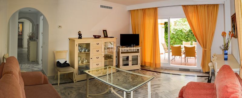 Foto 7e016717-b227-432a-bbe5-7afc6f3083fd. Apartament amb piscina a La Dama de Noche - La Alzambra Marbella
