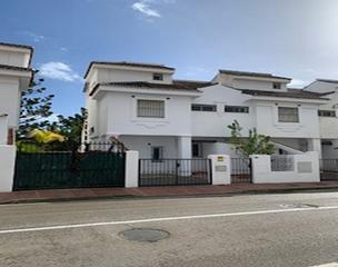 Casa adossada  N/a. ¡vive el sueño mediterráneo en esta encantadora casa de pueblo e