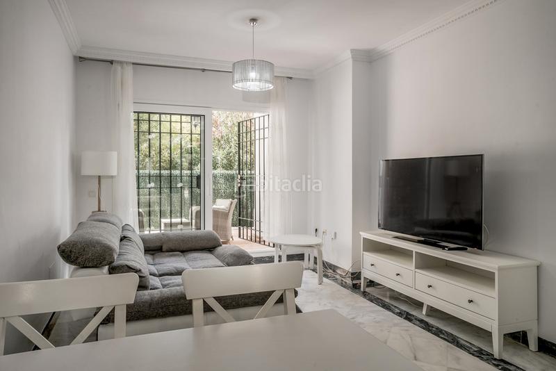 Foto 59385443-9fb4-4591-969f-bbf551303d3b. Apartament amb piscina a Los Naranjos Marbella