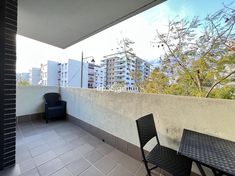 Foto 01a5479b-5f00-4e65-b848-886d59f93e90. Apartamento un apartamento espacioso y luminoso en una ubicación privilegiada en Estepona