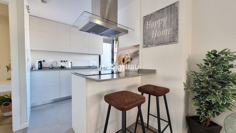 Foto 285a0279-40b0-4db0-94be-998209f73f03. Apartamento un apartamento espacioso y luminoso en una ubicación privilegiada en Estepona