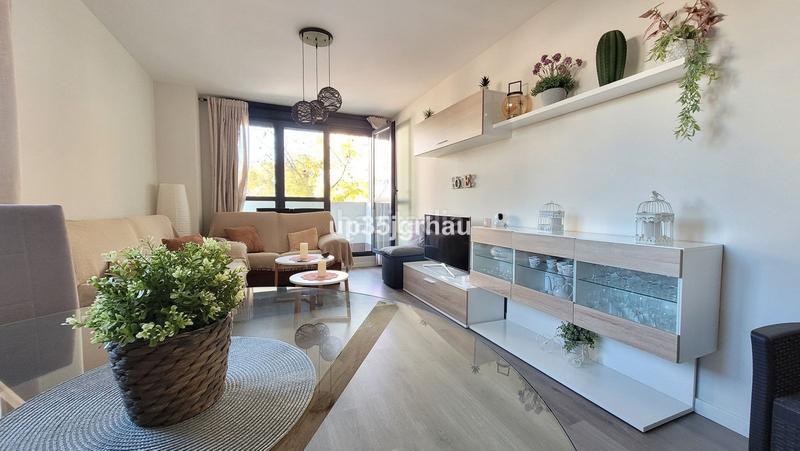 Foto 9d36598d-f33a-4749-99f1-6d8564c07d14. Apartamento un apartamento espacioso y luminoso en una ubicación privilegiada en Estepona