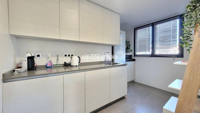 Foto c2362cb5-e638-4336-8f09-8a8ef1daa7a7. Apartamento un apartamento espacioso y luminoso en una ubicación privilegiada en Estepona