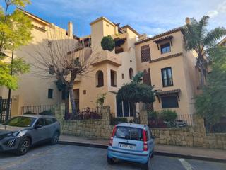 Apartament  Urbanización nueva atalaya. Un apartamento espacioso y luminoso con vistas impresionantes en