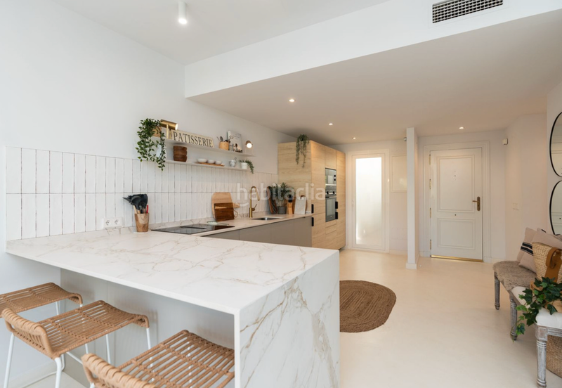 Foto fc40198a-8c8b-4b6a-8fc0-26be96b9ed10. Piano terra con piscina in La Quinta Benahavís