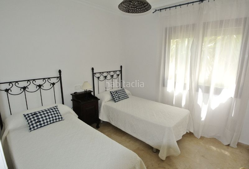 Foto 68acf518-97d3-49f1-8208-7cfa9e441330. Apartament amb piscina a lomas de Marbella club Marbella