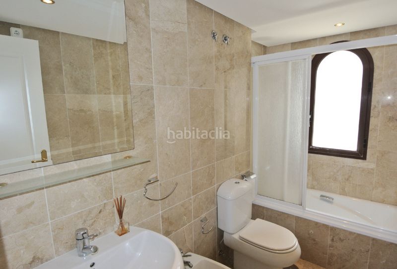 Foto ff2524ca-1a22-4dc4-8497-8bed193d8b0f. Apartament amb piscina a lomas de Marbella club Marbella