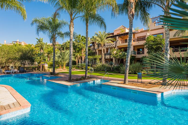 Foto 4af0e8e0-1557-43d3-9810-365bc2183bd6. Dachwohnung mit pool in Nueva Atalaya Estepona