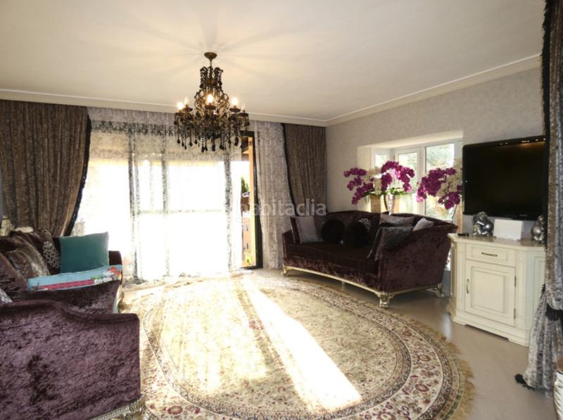 Foto 9cd3f438-b8ab-4ba6-9022-1118284562cc. Dachwohnung mit pool in Nueva Atalaya Estepona