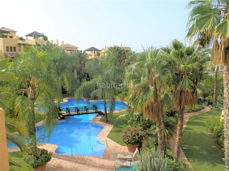 Foto a35c7d05-7d84-4cbd-b1ef-1a456419b8e1. Dachwohnung mit pool in Nueva Atalaya Estepona