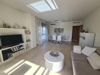 Appartement  Calle trajano. Amplio y luminoso apartamento ideal para familias en cancelada