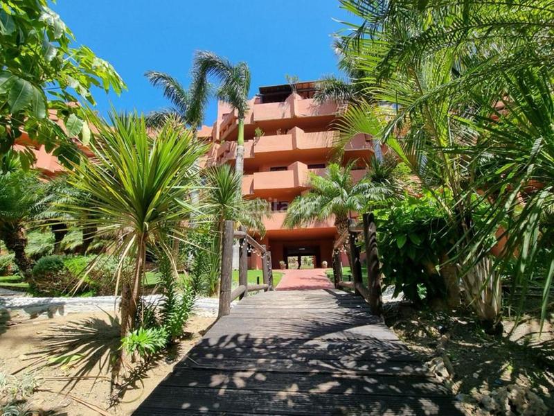Foto 17f4799c-92ca-459d-b433-cceb6f355333. Apartamento  con vistas espectaculares, piscina comunitaria y sauna en Estepona