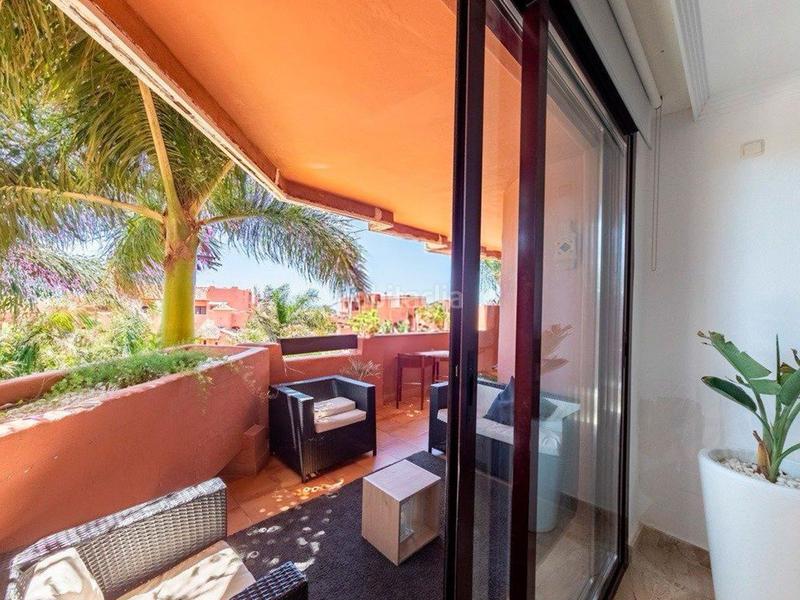 Foto 32112e95-2938-4759-9144-d2af25dcb2b8. Apartamento  con vistas espectaculares, piscina comunitaria y sauna en Estepona