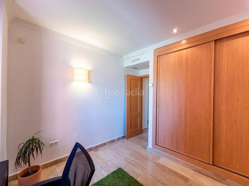 Foto 598526fb-809a-4d40-a314-f8dbb3c005cc. Apartamento  con vistas espectaculares, piscina comunitaria y sauna en Estepona