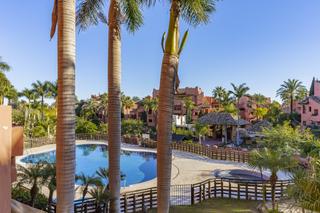 Appartement  Calle sefardi. Apartamento de 3 dormitorios con piscinas, gimnasio y alquiler r