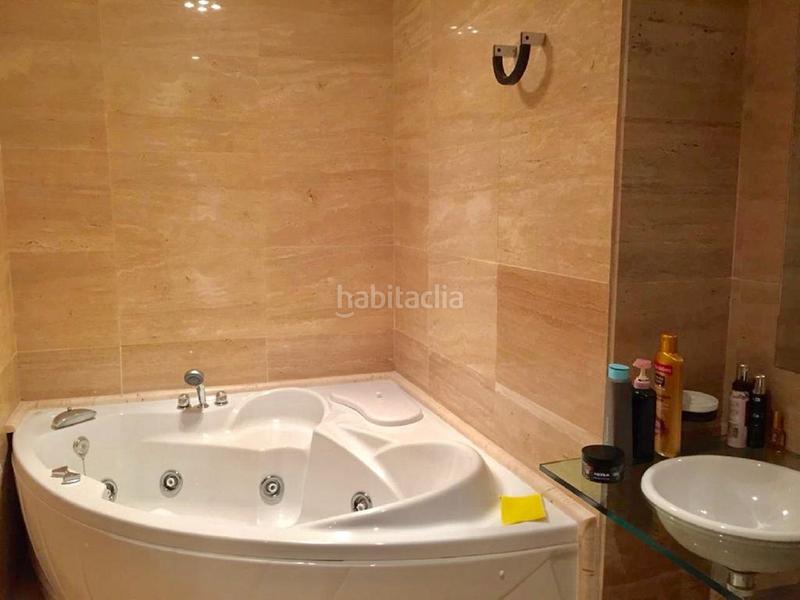 Foto ab944811-4546-4418-a13d-06e8ee1bb8ce. Apartamento amplio apartamento con terraza, piscina comunitaria y parking en Estepona