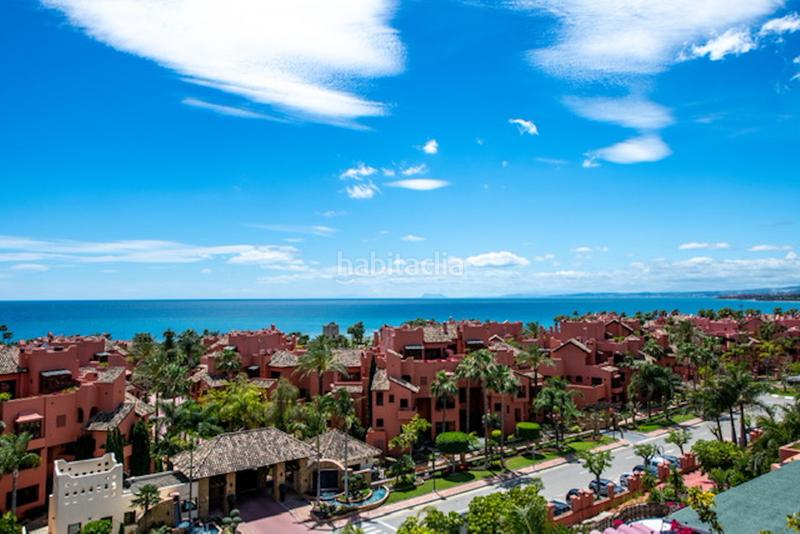 Foto c08c156f-bd01-4a1e-9a46-67ae1852d85a. Ático  de 3 dormitorios con terrazas espectaculares, piscina comunitaria y spa en Estepona