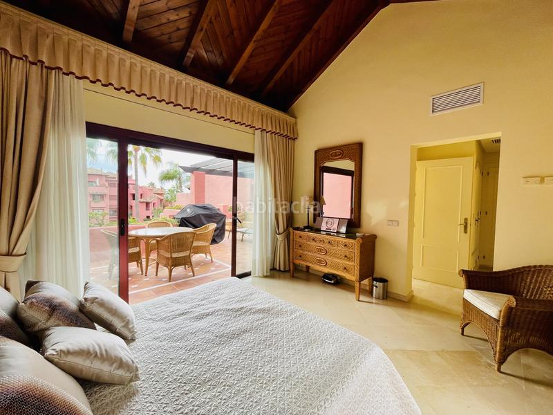 Foto 403820a9-63a2-40c3-ba4a-1cc383bfeadd. Ático en avenida de la playa 2 apartamento de 3 dormitorios con terraza, piscinas, gimnasio y playa en Estepona