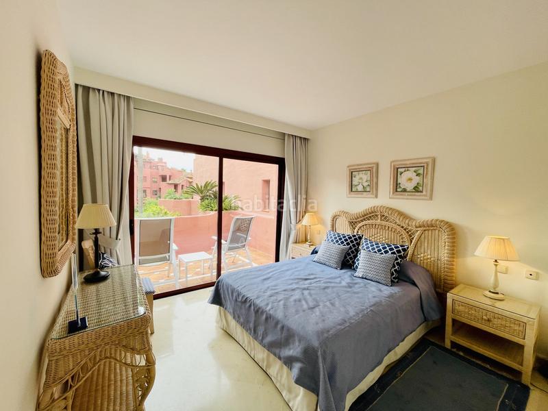 Foto 5493cdeb-0e0b-4a02-8e85-aca1d071d26f. Ático en avenida de la playa 2 apartamento de 3 dormitorios con terraza, piscinas, gimnasio y playa en Estepona