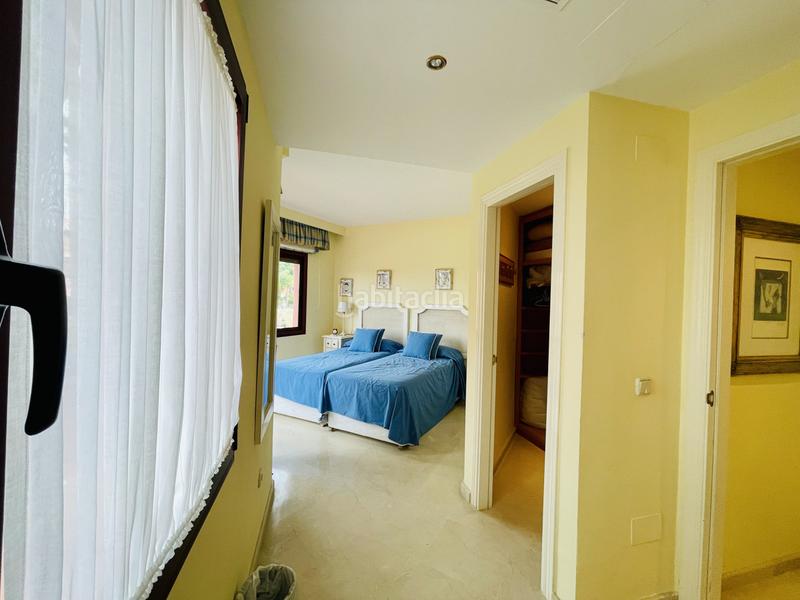 Foto 57a22c7c-cebc-4f38-be18-668c9e9228aa. Ático en avenida de la playa 2 apartamento de 3 dormitorios con terraza, piscinas, gimnasio y playa en Estepona