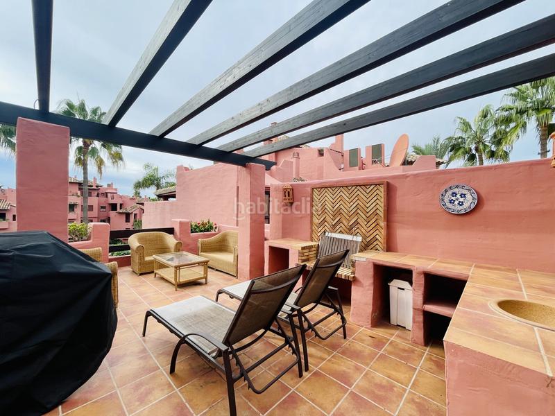 Foto 57b1ccf7-50e8-473a-931b-6e40445b83c8. Ático en avenida de la playa 2 apartamento de 3 dormitorios con terraza, piscinas, gimnasio y playa en Estepona