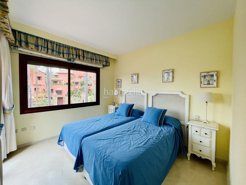 Foto e91cd958-5e4c-4a93-a468-871452461028. Ático en avenida de la playa 2 apartamento de 3 dormitorios con terraza, piscinas, gimnasio y playa en Estepona