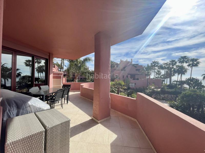 Foto 8876a8e8-adf7-42fb-bde8-5d71343be987. Apartamento  de 3 dormitorios con terraza, jardín y piscinas en Estepona