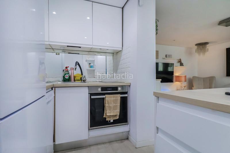 Foto 37ac58f6-d074-4a46-8241-2c1caa2d7947. Casa adosada  reformada con estudio independiente, patio, jardín y piscina comunitaria en Estepona