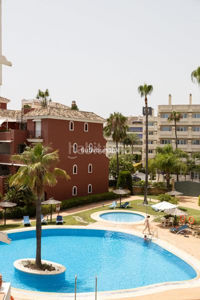 Foto 18a028e2-2d46-460b-b2b8-0b7ad35aea2b. Apartment with pool in La Carolina - Guadalpín Marbella