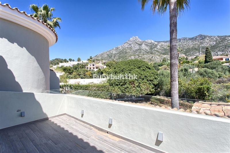 Foto aee1dea4-4b3c-4921-a155-ffd3d833d250. Xalet amb piscina a Nagüeles Alto Marbella