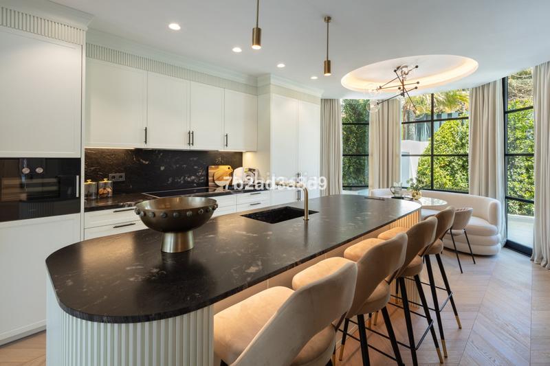 Foto 811eeb97-68e5-4686-b075-81f615a41bc7. Chalet avec cheminée parking piscine dans Nagüeles Alto Marbella